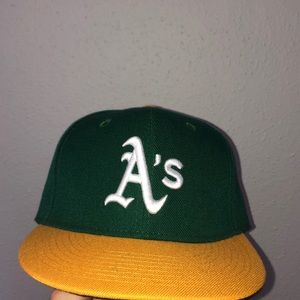 Oakland Athletics Fitted Baseball Cap
